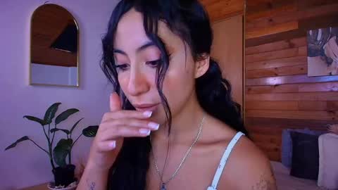 Snapshot of amber_curly chatting on May 2026 06:13:01 PM amber_curly online show from May 2026 06:13:01 PM