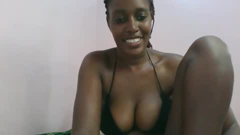 amber_cutie2 online show from November 2025 07:06:02 AM