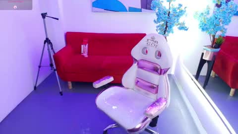    online show from May 2026 08:18:01 PM