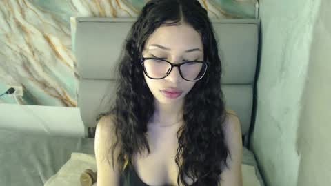 Amber Jeong online show from September 2025 12:58:02 AM