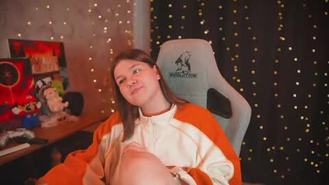 Snapshot of amberlyyy chatting on May 2026 05:03:02 AM my name is Sonya but you can call me your favorite girl 3 online show from May 2026 05:03:02 AM