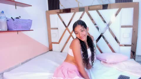 Amber online show from March 2025 06:54:01 PM