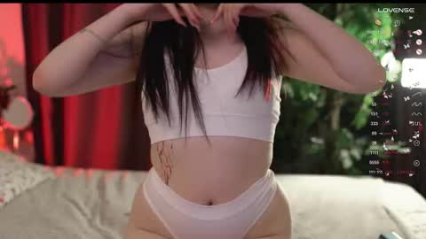 Amber online show from December 2025 11:47:02 PM