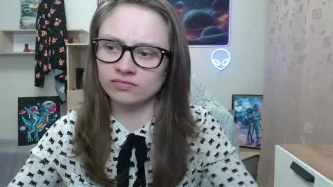 Snapshot of ambersimard chatting on May 2026 03:30:01 PM Amber online show from May 2026 03:30:01 PM