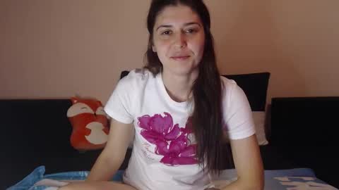 Amber online show from November 2025 07:27:02 PM