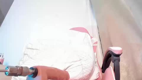 amberyourss online show from September 2025 03:24:01 PM