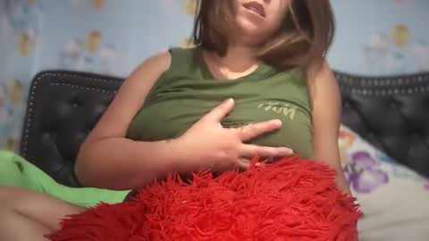 Marie online show from November 2025 05:29:01 AM