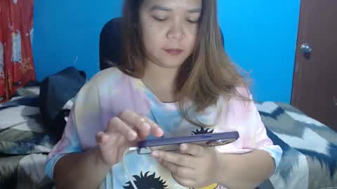Snapshot of ambisyosa_moore chatting on April 2026 06:43:02 PM Marie online show from April 2026 06:43:02 PM