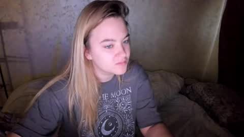 ambrosia__ online show from September 2025 04:39:02 AM