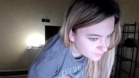 ambrosia__ online show from September 2025 10:59:02 PM