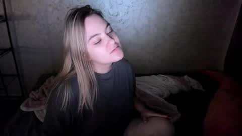 ambrosia__ online show from October 2025 04:46:01 AM