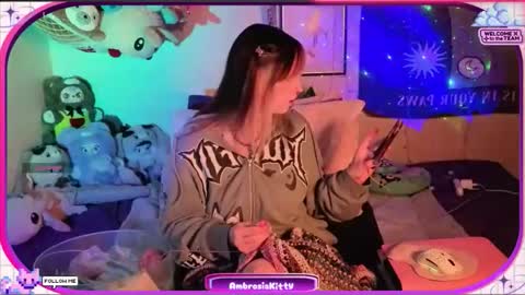 Snapshot of ambrosiakitty chatting on May 2026 07:50:02 AM Ambrosia online show from May 2026 07:50:02 AM