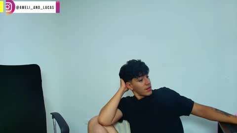 Amelia  Lucas online show from December 2024 03:47:02 AM