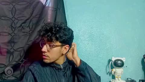 Amelia  Lucas online show from October 2025 03:32:01 PM