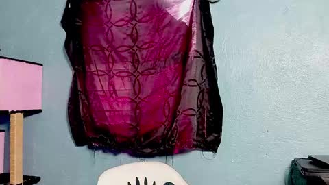 Amelia  Lucas online show from November 2025 03:32:02 PM