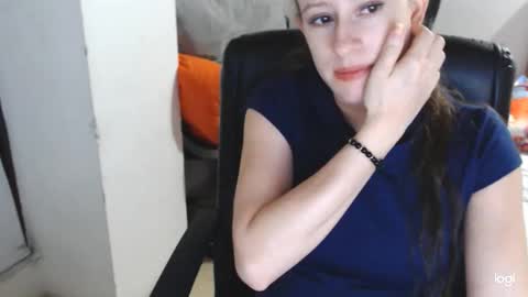 Snapshot of amelia_bella chatting on June 2026 03:00:02 AM amelia online show from June 2026 03:00:02 AM