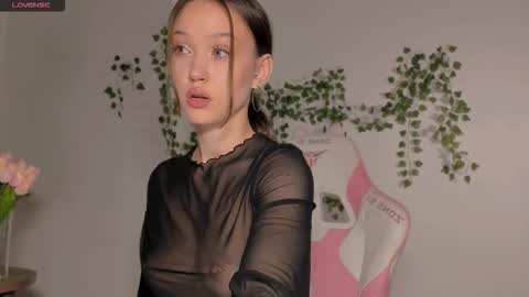 Your Amelia online show from September 2025 12:45:02 AM