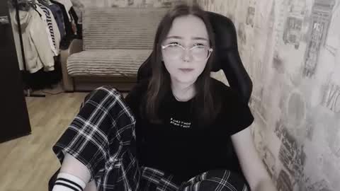 Snapshot of ameliakamishiro chatting on January 2025 02:14:01 PM Amelia online show from January 2025 02:14:01 PM