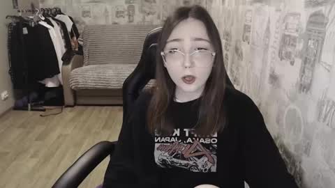 Snapshot of ameliakamishiro chatting on January 2025 03:32:02 PM Amelia online show from January 2025 03:32:02 PM