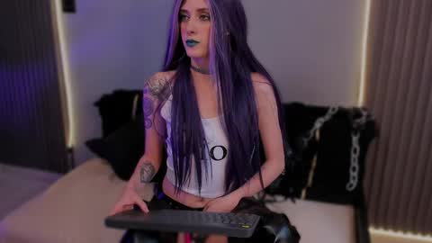 Amelianaughty  online show from June 2026 04:23:01 PM