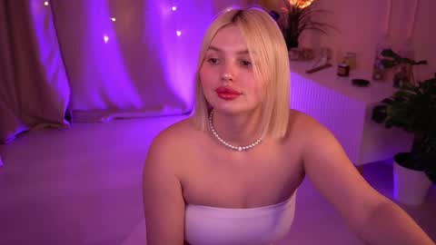  Amelia  online show from February 2026 06:22:01 AM