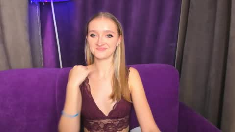 ameliawise online show from December 2024 11:45:01 AM