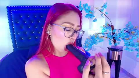 Snapshot of amelie_adamsx chatting on April 2026 11:12:01 AM Amelie online show from April 2026 11:12:01 AM