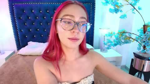 Snapshot of amelie_adamsx chatting on May 2026 11:15:01 AM Amelie online show from May 2026 11:15:01 AM