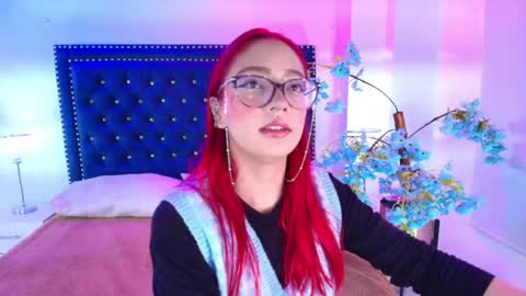 Snapshot of amelie_adamsx chatting on June 2026 11:23:01 AM Amelie online show from June 2026 11:23:01 AM