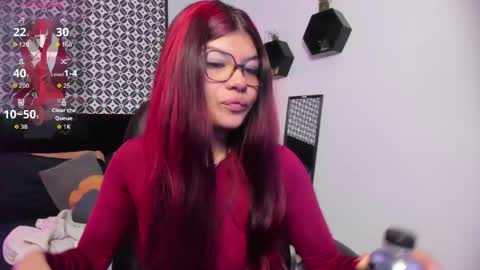 Snapshot of amelie_furtado chatting on May 2026 12:54:01 PM amelie online show from May 2026 12:54:01 PM