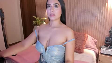 Amelie online show from March 2026 02:07:01 AM