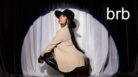 Amelie online show from October 2025 11:56:02 AM