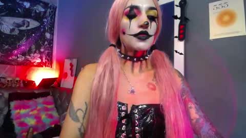 AMELIEROUS .. see you tomorrow  kisses online show from April 2026 02:48:01 AM