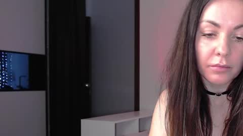 amelinamersi online show from December 2025 03:40:02 PM