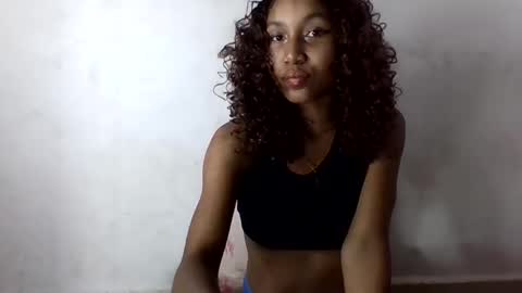 amelisy20005 online show from April 2026 08:50:02 PM