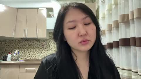 Ameliya online show from April 2026 09:13:01 PM