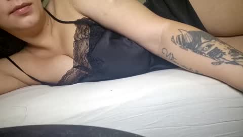 Snapshot of amelly_grey chatting on October 2025 01:39:01 PM Amelly online show from October 2025 01:39:01 PM