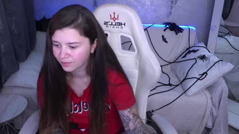 amellymillyy online show from October 2025 02:52:01 PM