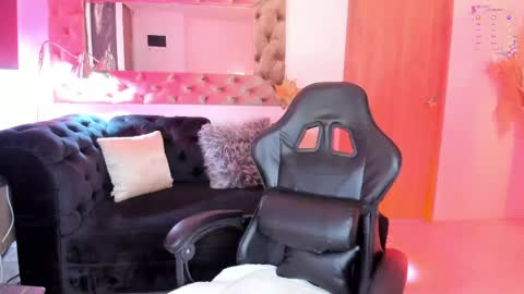          online show from April 2026 12:39:01 PM