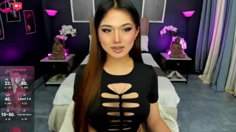 Snapshot of amethyst_claire chatting on June 2026 04:35:02 PM Claire online show from June 2026 04:35:02 PM