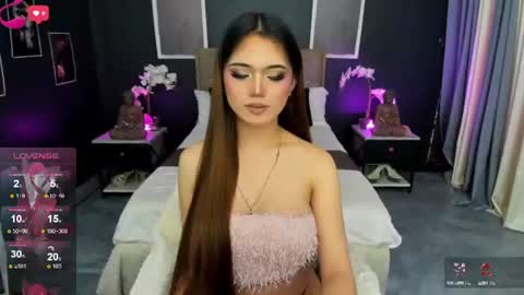 Snapshot of amethyst_claire chatting on June 2026 07:27:02 AM Claire online show from June 2026 07:27:02 AM