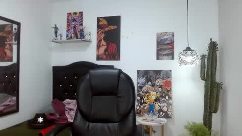 Snapshot of amethystshadow chatting on June 2026 03:53:02 AM amethystshadow online show from June 2026 03:53:02 AM