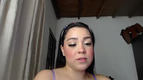 Snapshot of ami_rosee chatting on December 2024 05:10:01 AM ami_rosee online show from December 2024 05:10:01 AM