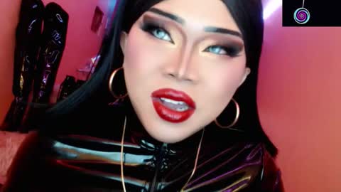 Queen Mireska online show from March 2026 05:12:01 PM