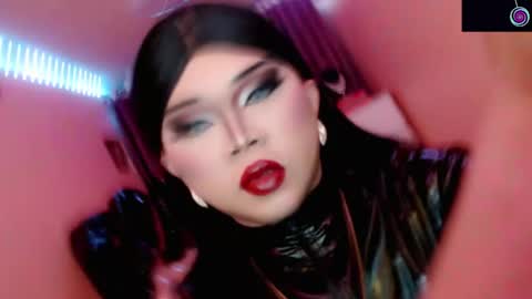 Queen Mireska online show from April 2026 06:16:02 PM