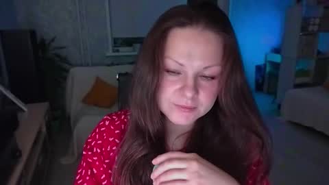 Mila online show from November 2025 06:29:01 PM