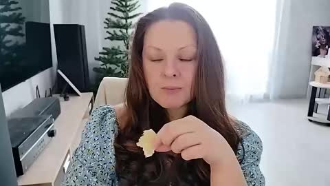 Mila online show from February 2026 06:39:02 AM