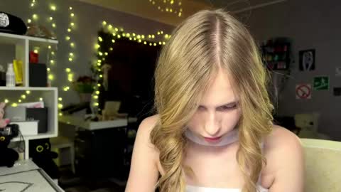 Amily online show from March 2026 03:07:01 PM