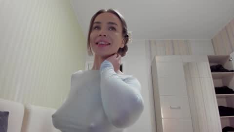 Kristina online show from December 2025 01:55:01 AM