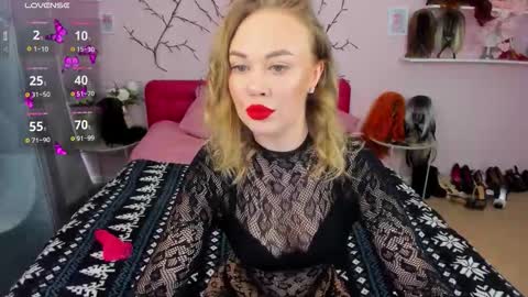 Snapshot of amiwillow chatting on March 2026 07:25:02 AM Anna online show from March 2026 07:25:02 AM